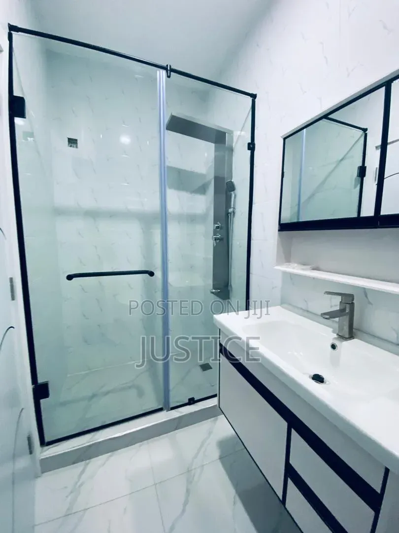 5bdrm House in Lakeside Estate for rent in Lake Side Estate