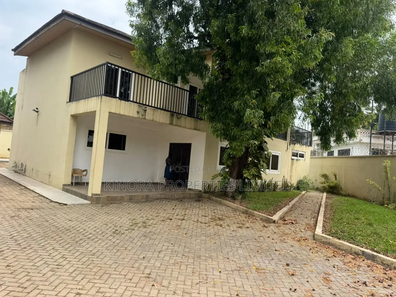 5bdrm Condo in Cantonment, Cantonments for rent in Cantonments