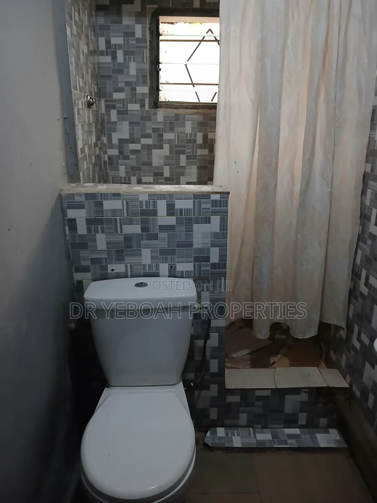 1bdrm House in Spintex Road:- Hall, Baatsona Total for rent in Baatsona Total