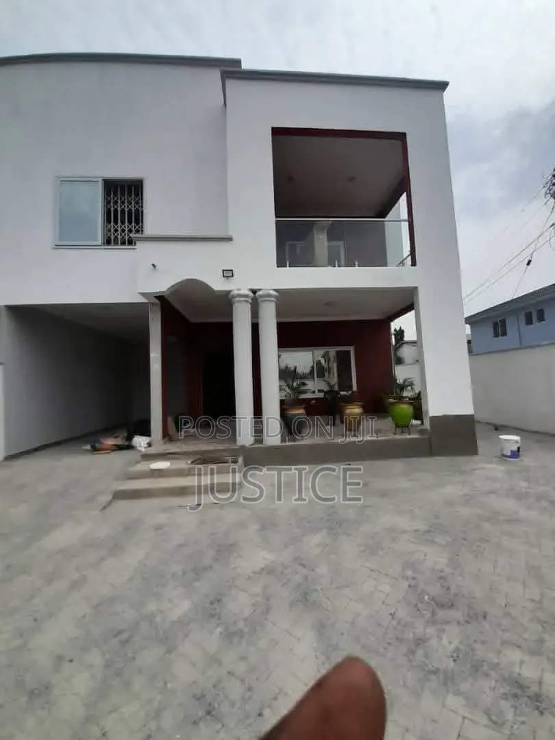 4bdrm Duplex in Roman Ridge, Prisons School Area for rent in Prisons School Area