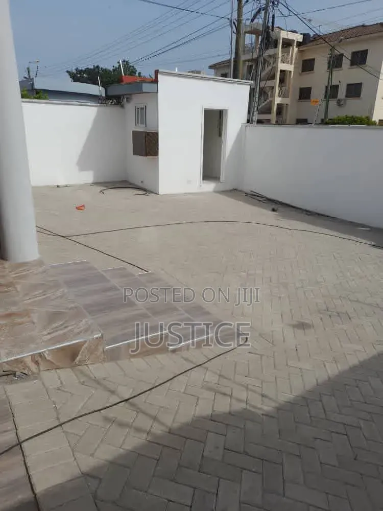 4bdrm Duplex in Roman Ridge, Prisons School Area for rent in Prisons School Area