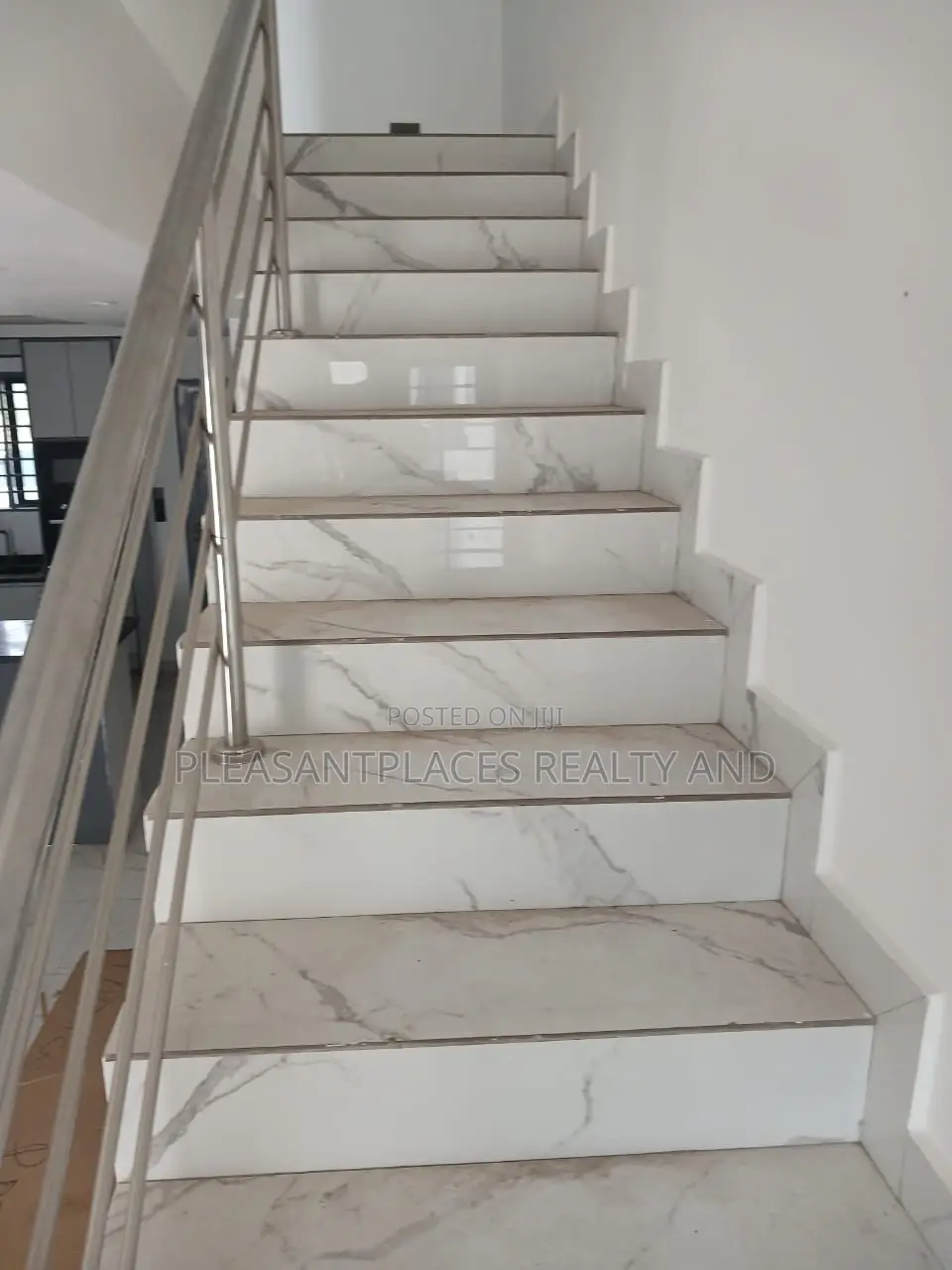 2bdrm Townhouse / Terrace in Pleasantplaces And, Nmai-Dzorn for rent in Nmai-Dzorn