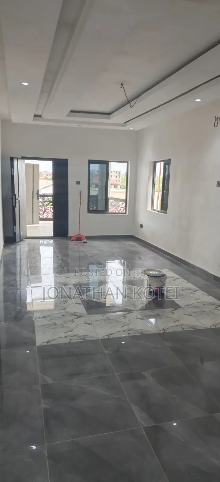 2bdrm Apartment in Bushroad, New Town for rent in New Town
