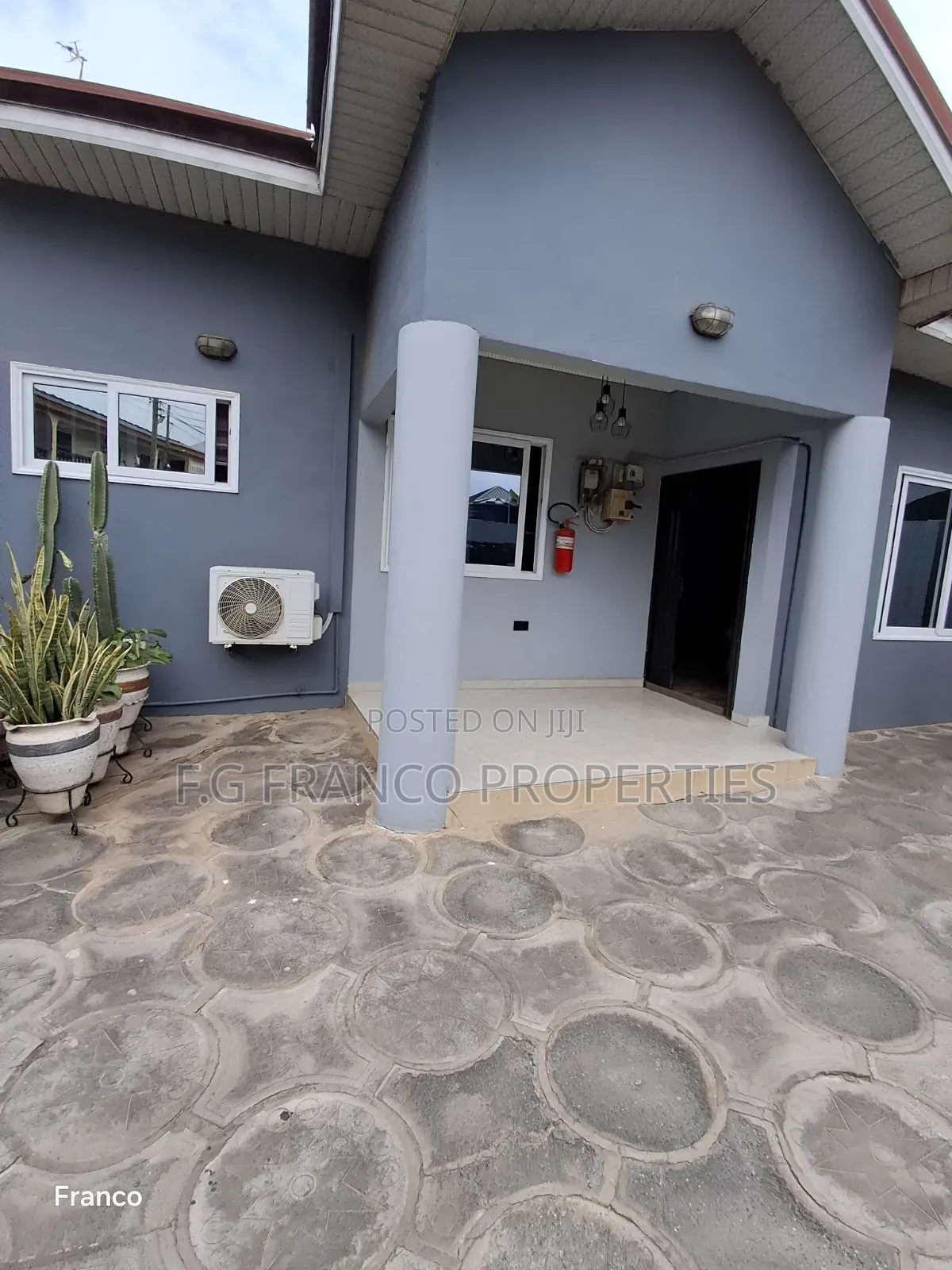 Furnished 2bdrm House in Kg Franco Properties, Baatsona Total for rent in Baatsona Total
