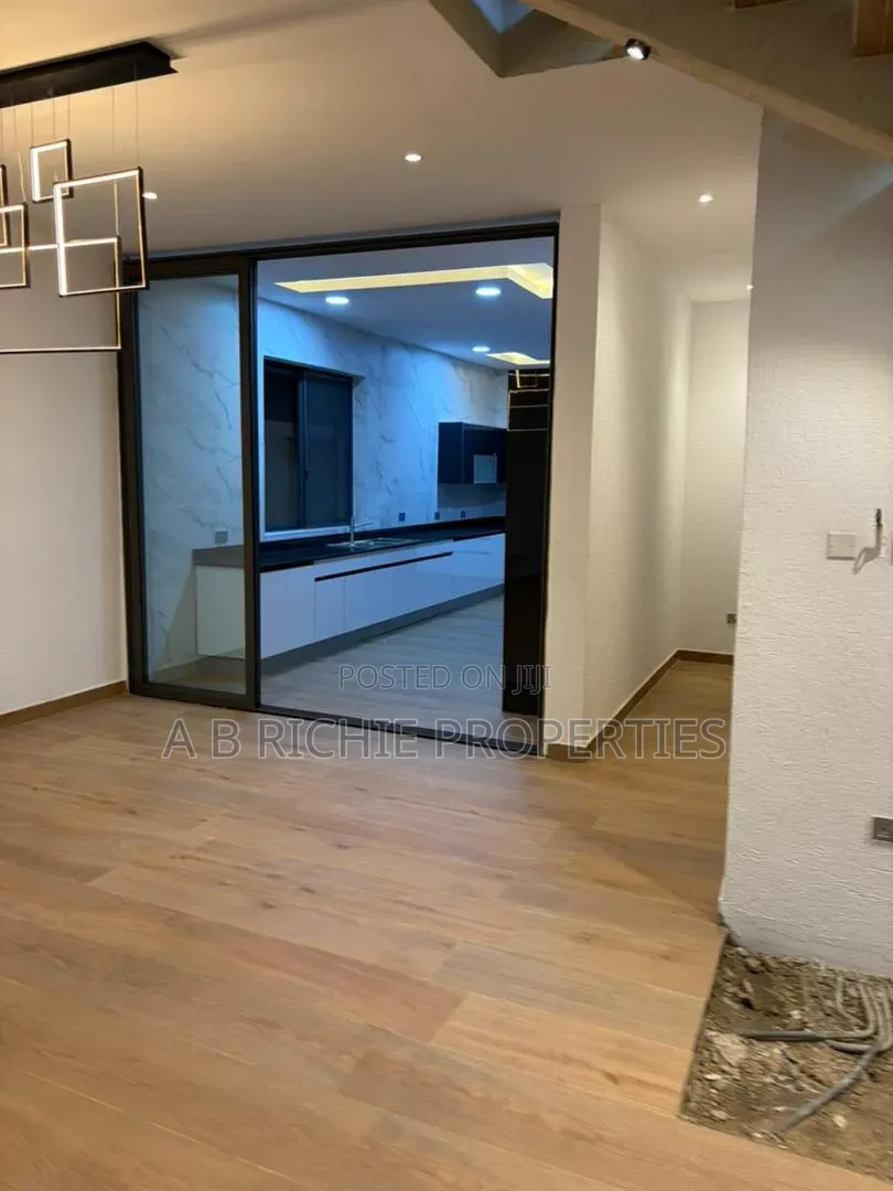 4bdrm House in Ab Richie Properties, School Junction for sale in School Junction