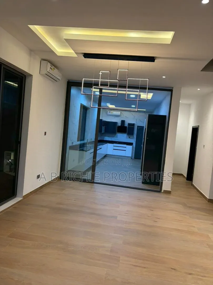 4bdrm House in Ab Richie Properties, School Junction for sale in School Junction