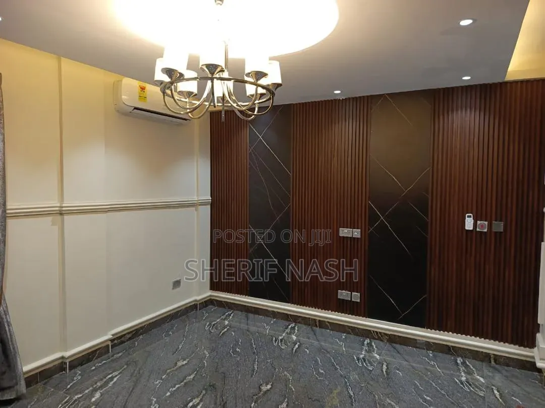 7bdrm Duplex in Ashaly Botwe, Accra Metropolitan for sale in Accra Metropolitan