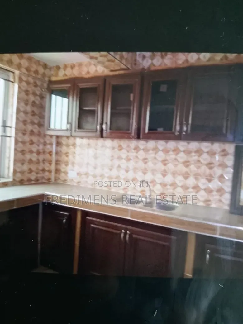 3bdrm Apartment in Fredimens Real, Afigya-Kwabre for rent in Afigya-Kwabre