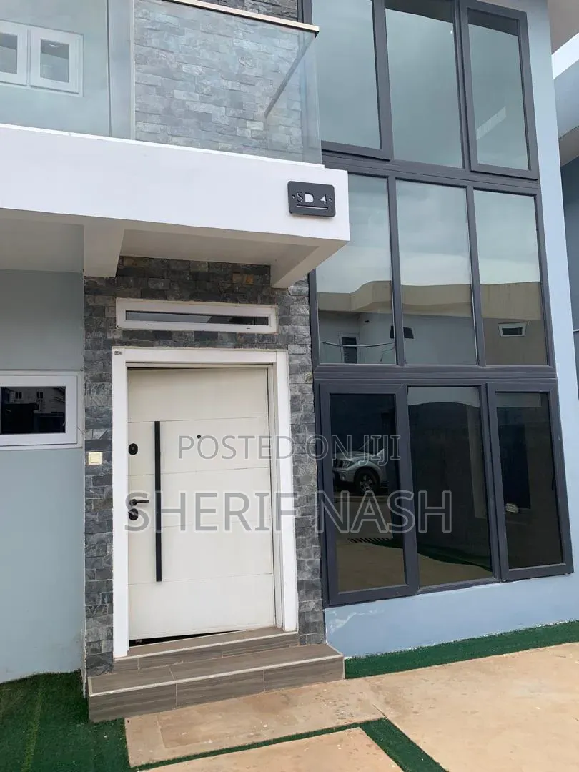 4bdrm Townhouse / Terrace in Oyarifa, Accra Metropolitan for rent in Accra Metropolitan