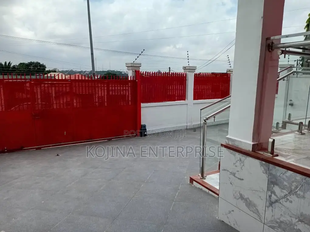 4bdrm House in Paraku, Kumasi Metropolitan for sale in Kumasi Metropolitan