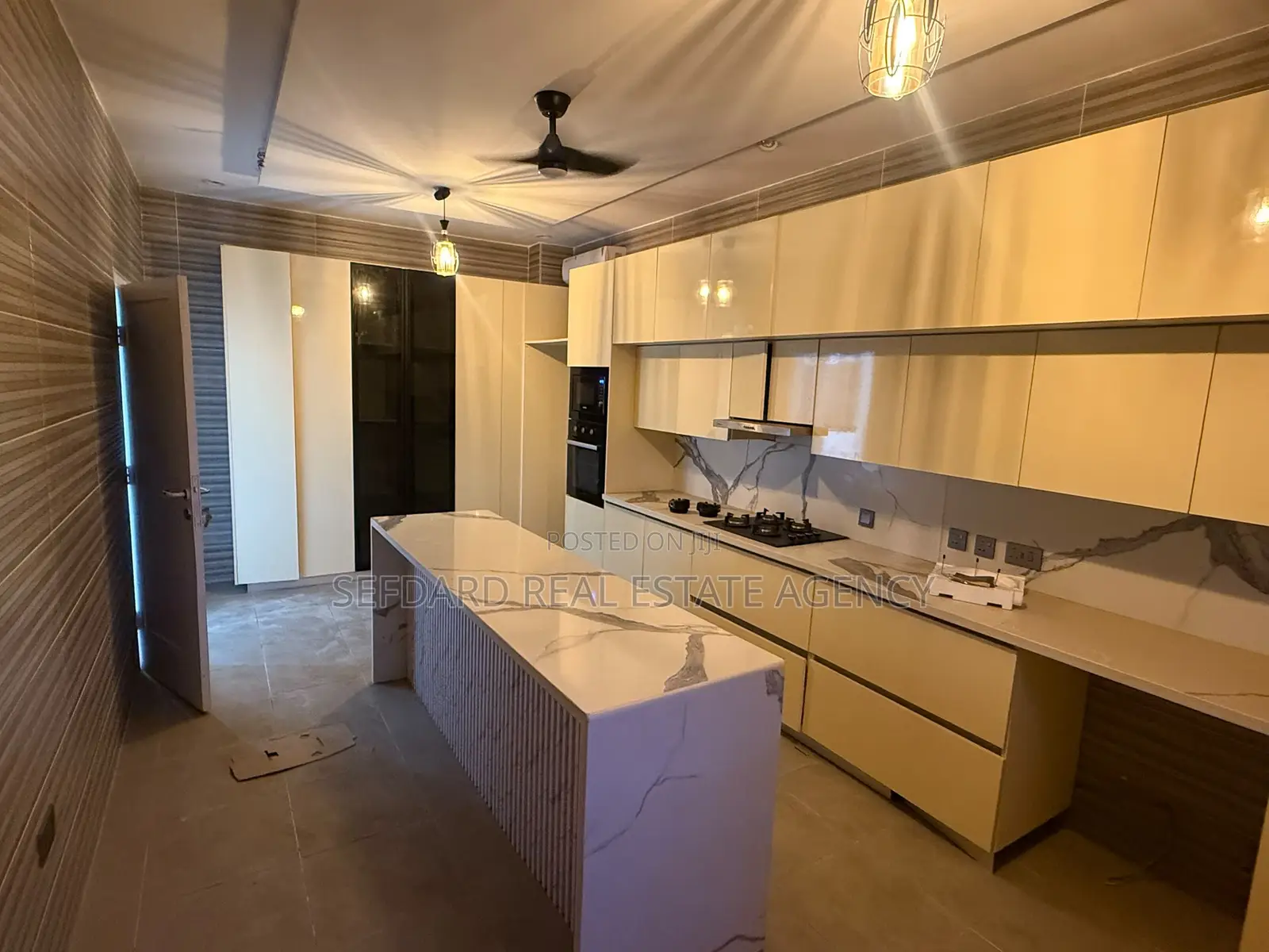 5bdrm Duplex in Sefdard Properties, Lartebiokorshie for rent in Lartebiokorshie