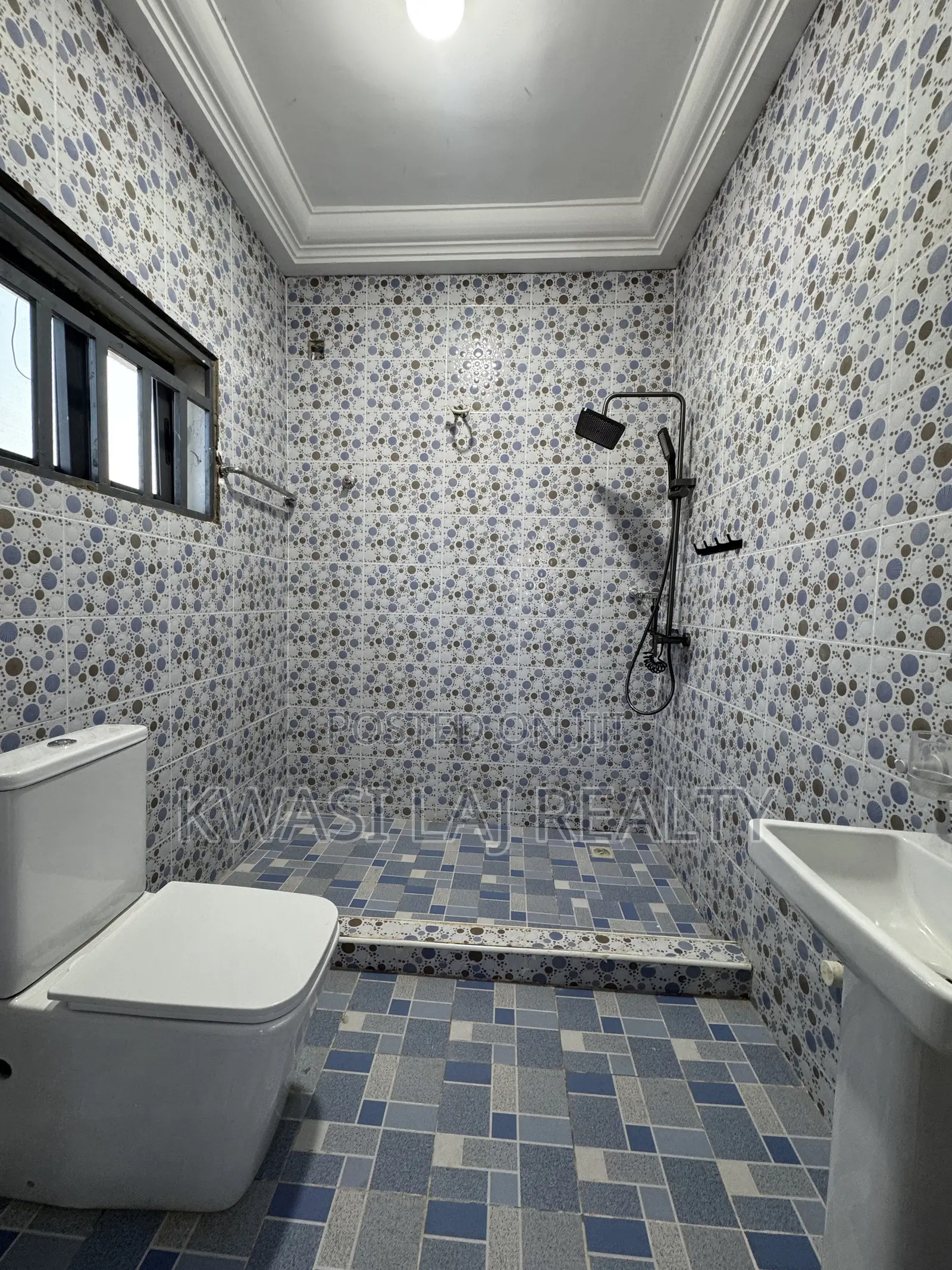 1bdrm Apartment in Whitecross, Weija for rent in Weija