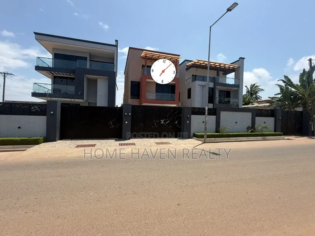 5bdrm House in Dansoman Radio Gold, Exhibition for rent in Exhibition