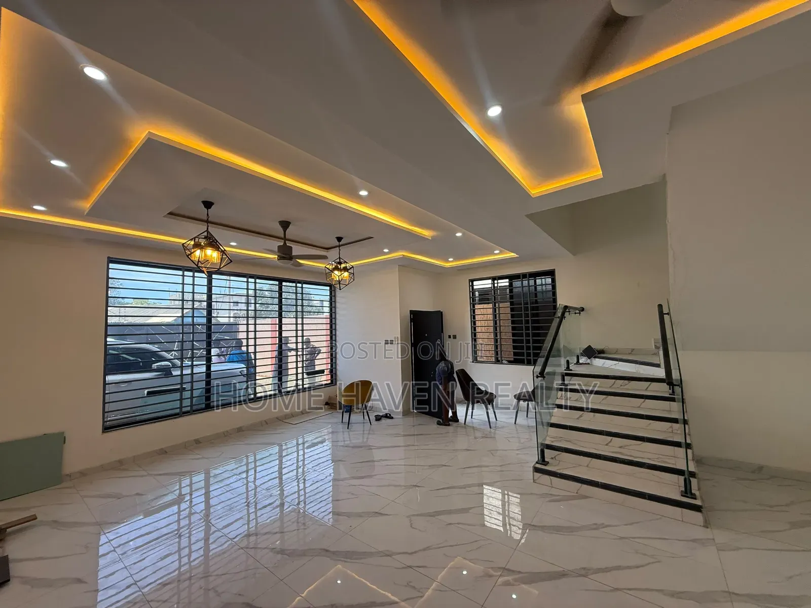 5bdrm House in Dansoman Radio Gold, Exhibition for rent in Exhibition
