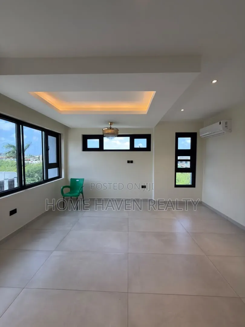 5bdrm House in Trassacco Springs, Police Station for sale in Police Station