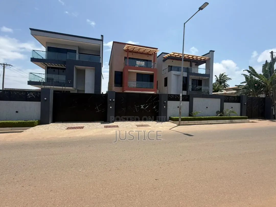 5bdrm Duplex in Latebiokorshie, Lartebiokorshie for rent in Lartebiokorshie