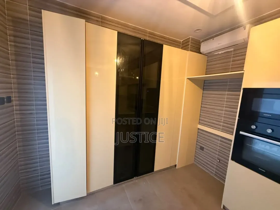 5bdrm Duplex in Latebiokorshie, Lartebiokorshie for rent in Lartebiokorshie