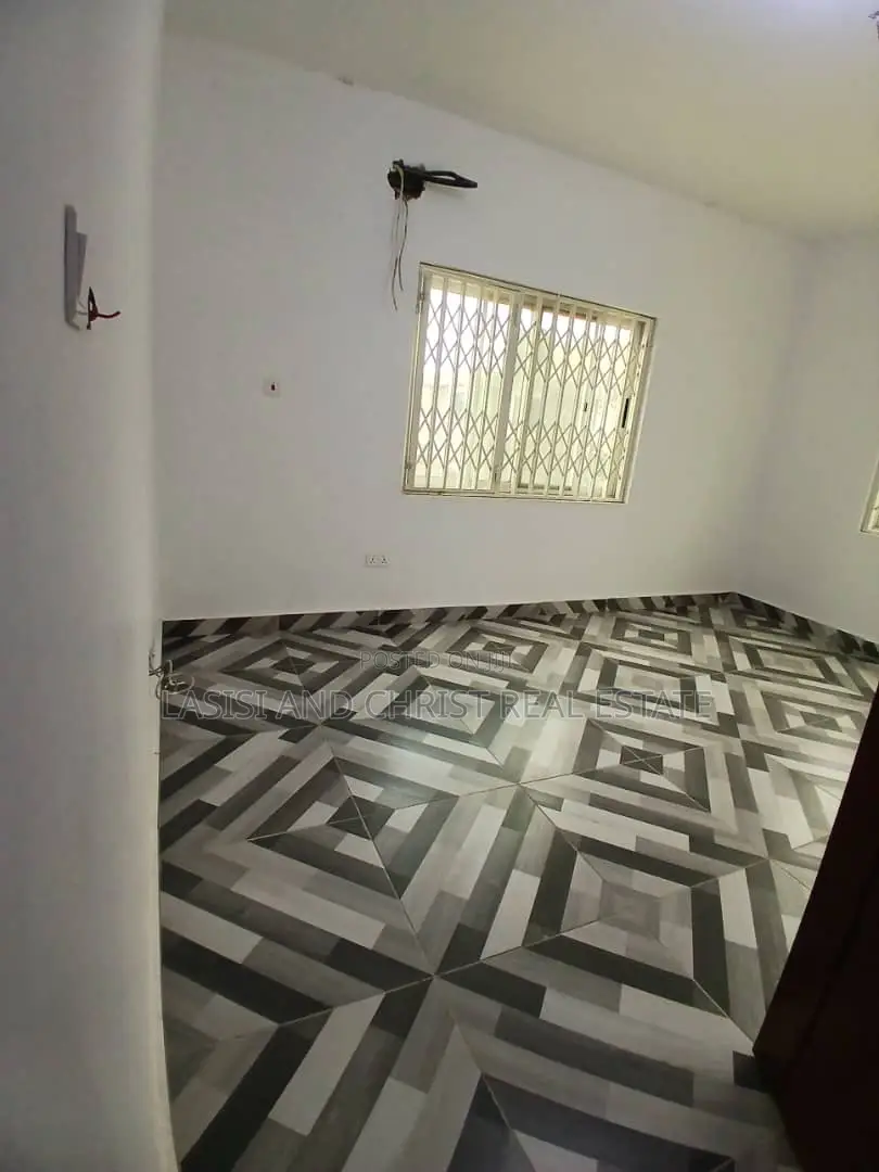 2bdrm Apartment in Lasisi And Christ, Amasaman for rent in Amasaman