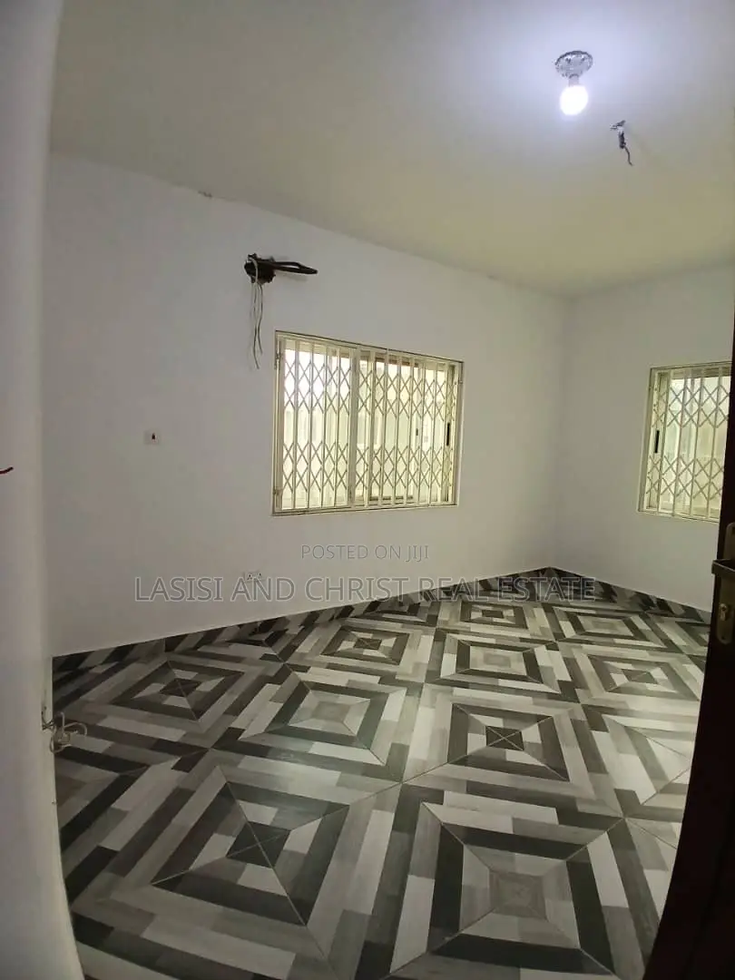 2bdrm Apartment in Lasisi And Christ, Amasaman for rent in Amasaman