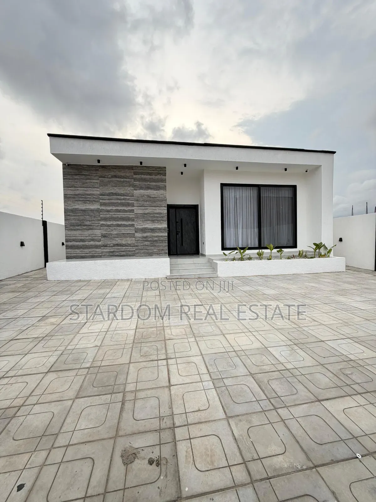 Furnished 3bdrm Bungalow in Spintex Road Com18, Baatsona Total for sale in Baatsona Total