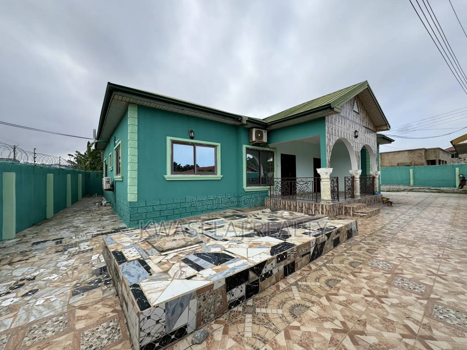 4bdrm House in Kokrobite, Weija for rent in Weija