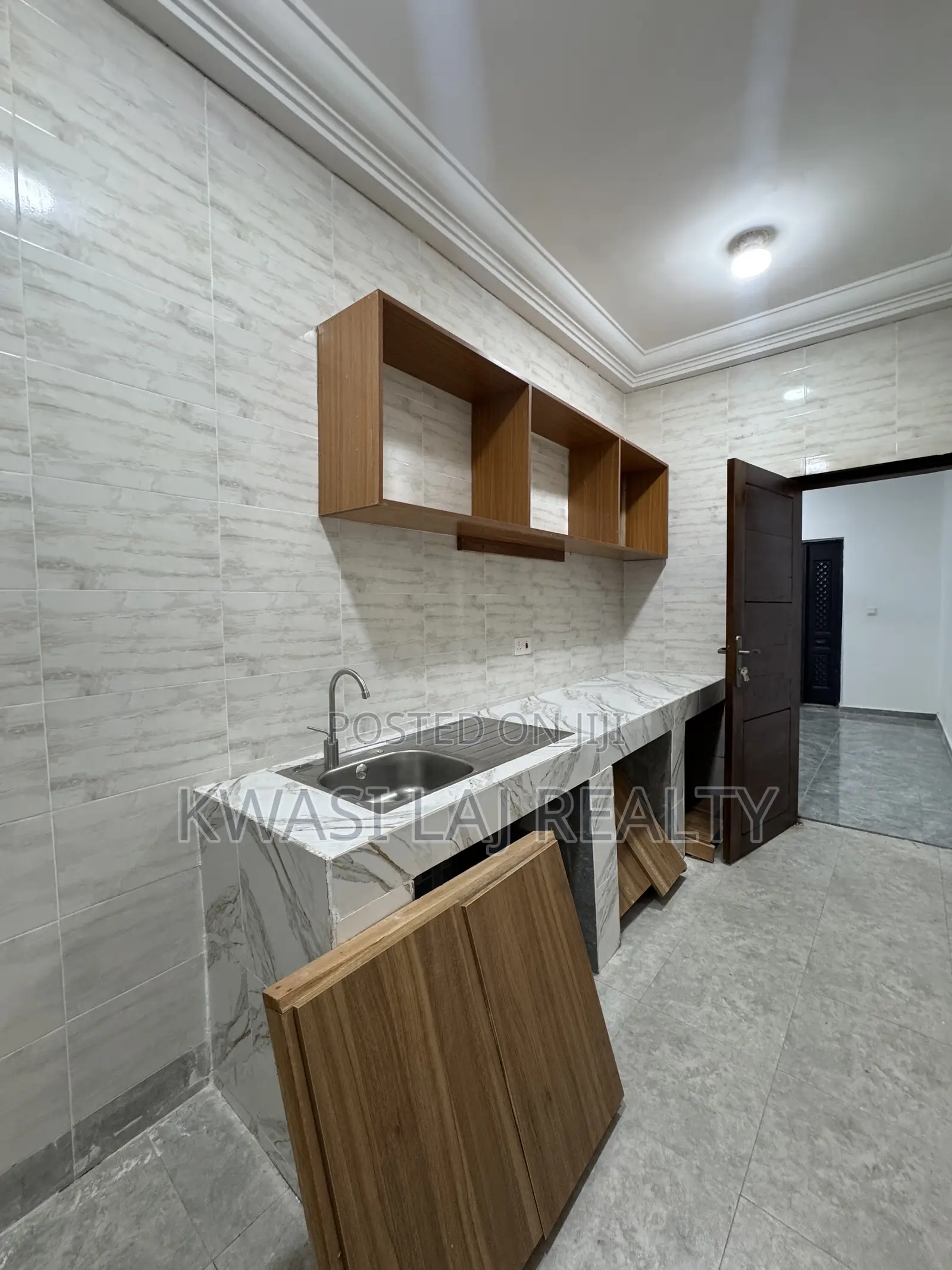 2bdrm Apartment in Whitecross, Weija for rent in Weija