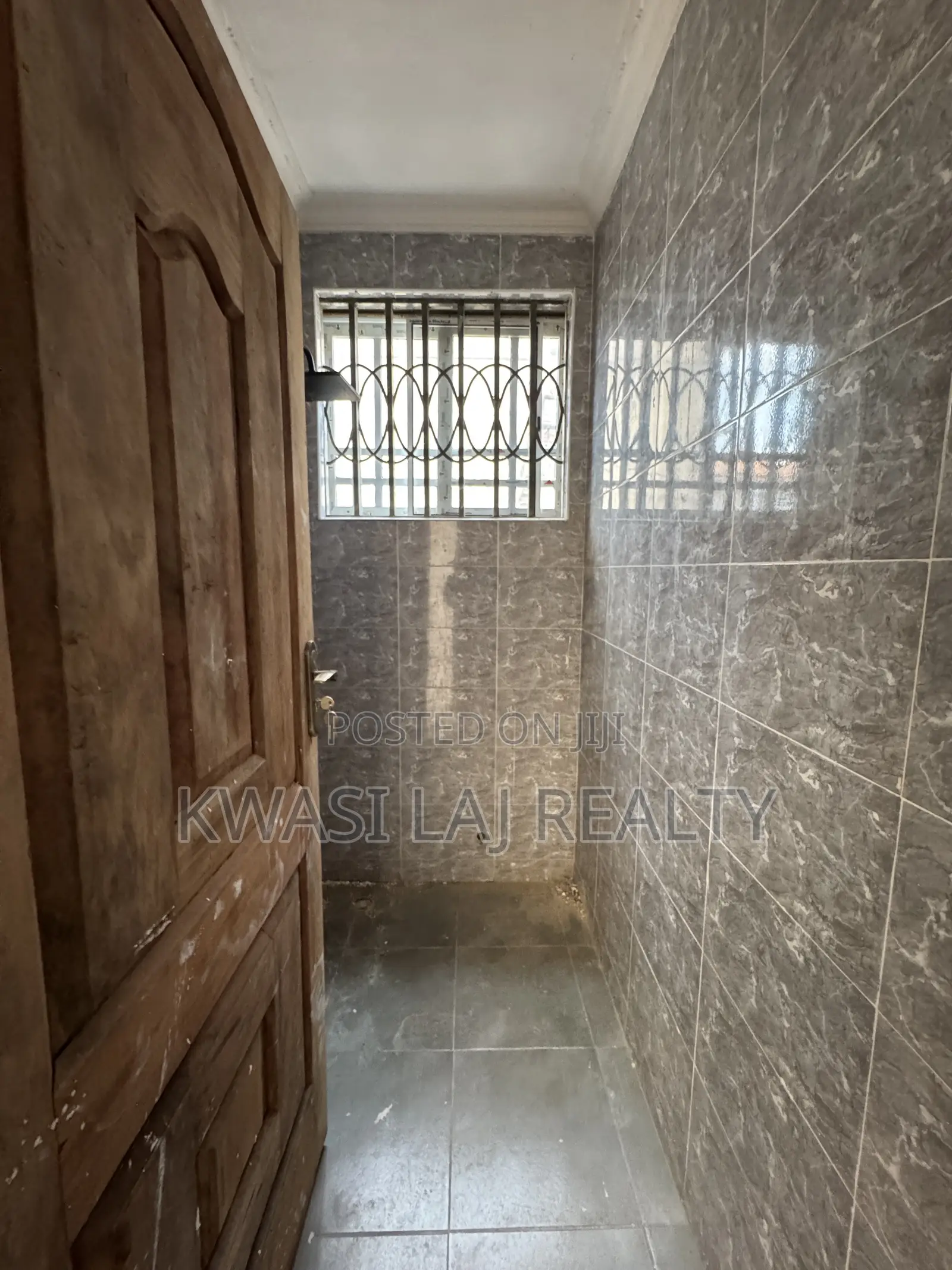 2bdrm Apartment in Whitecross, Weija for rent in Weija