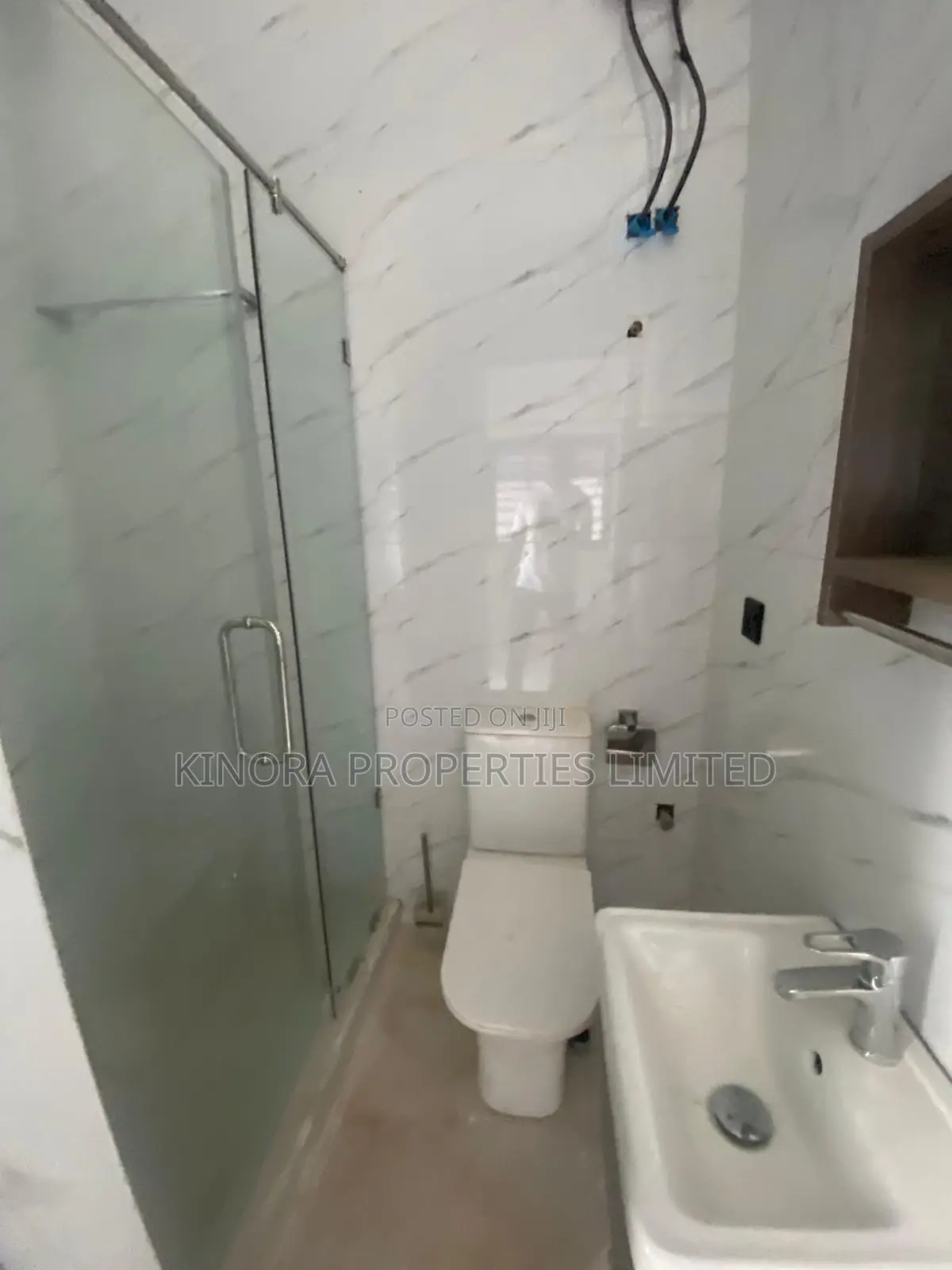 4bdrm Duplex in Spintex for rent in Spintex