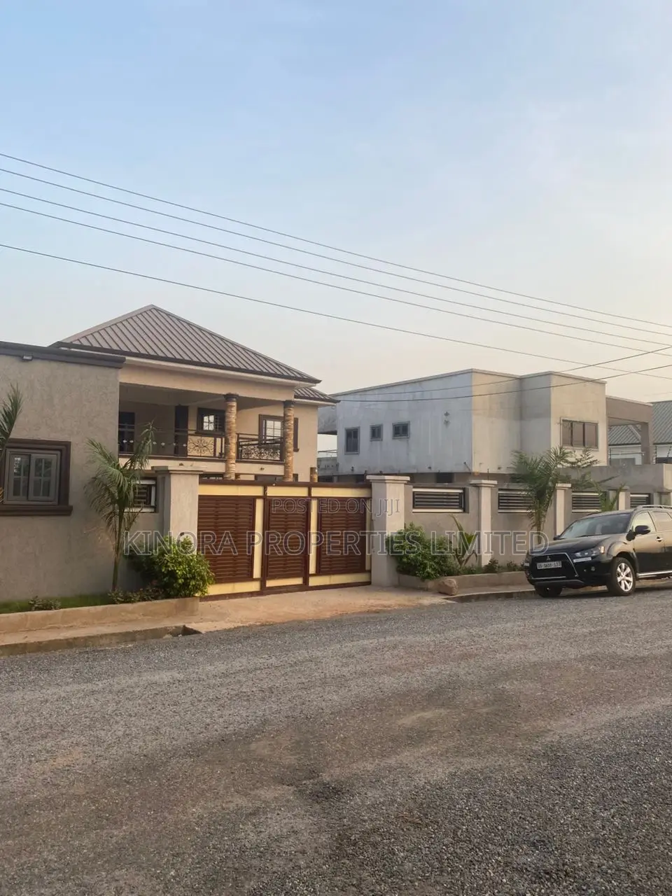 Furnished 4bdrm Duplex in Lakeside for sale in Lake Side Estate