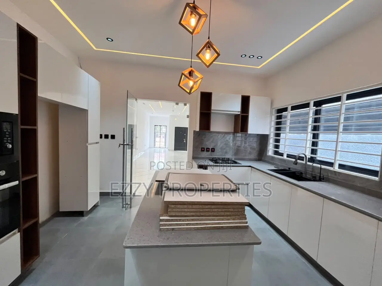 3bdrm House in Oyarifa for sale in Oyarifa