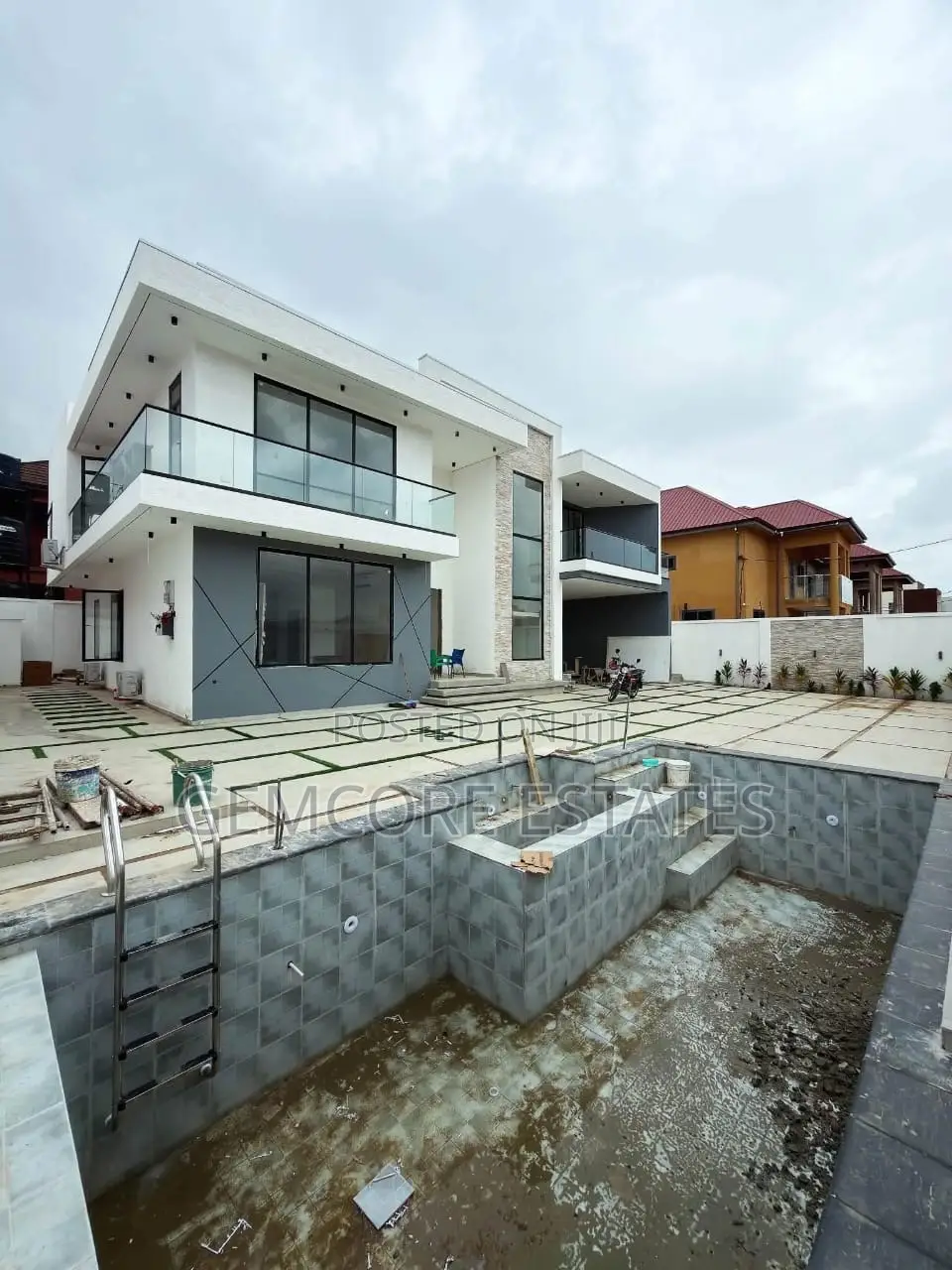 4bdrm House in Adjiringanor, Adjiriganor for sale in Adjiriganor