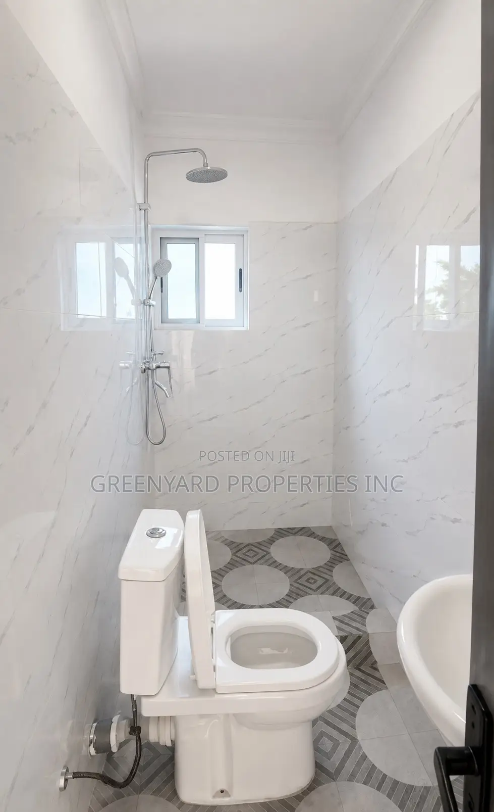 1bdrm Apartment in A&C Mall, East Legon for rent in East Legon