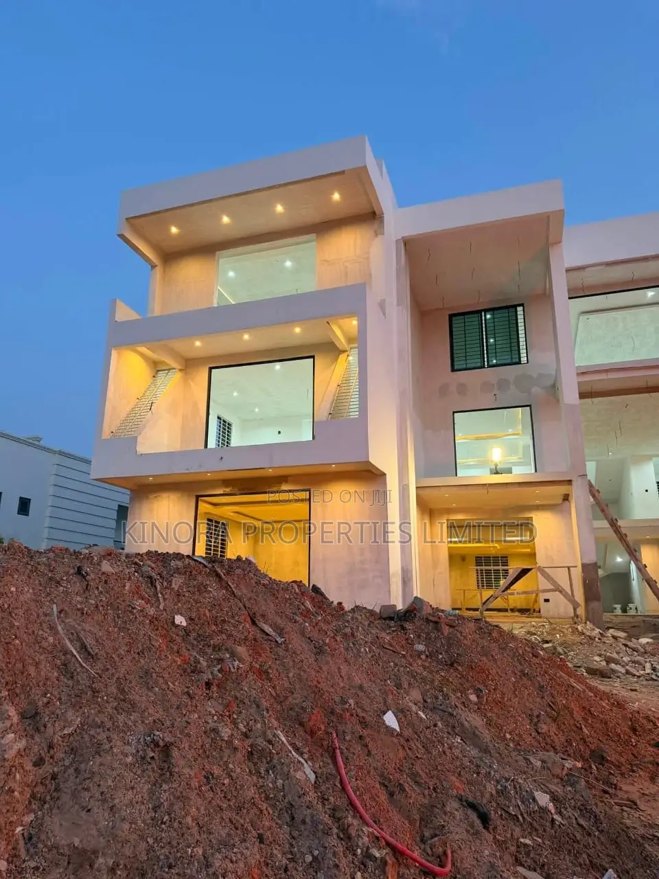 7bdrm Condo in Adjiganor, East Legon for sale in East Legon