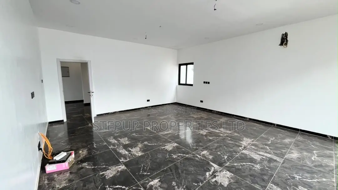 4bdrm House in Roundabout, Tantra Hills for sale in Tantra Hills