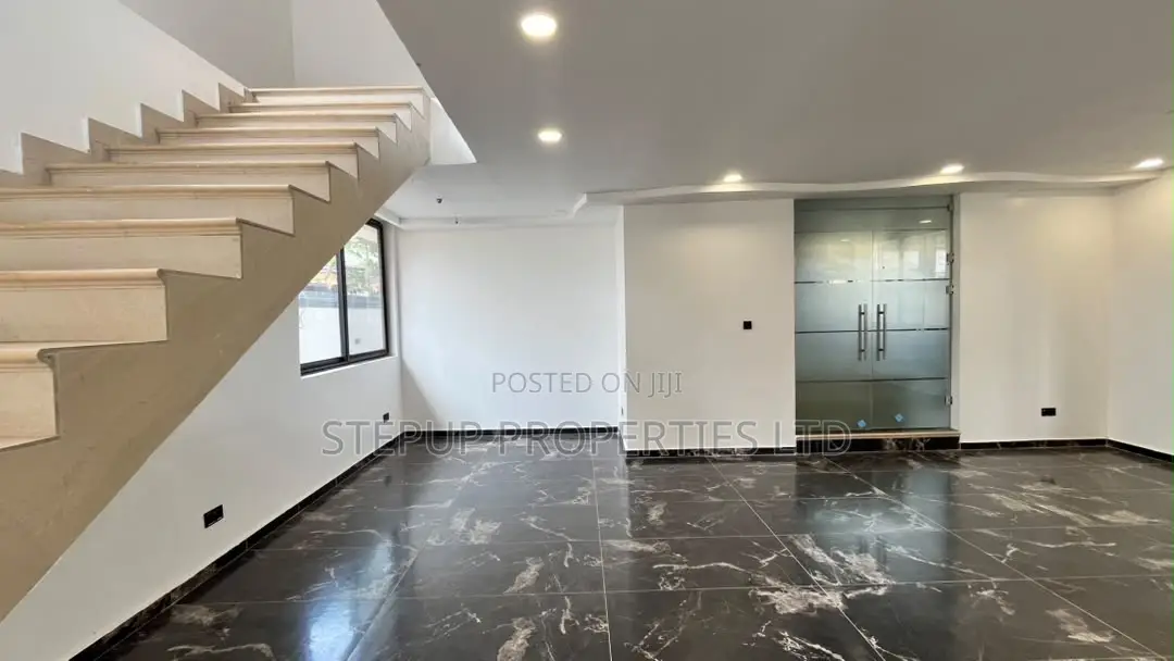 4bdrm House in Roundabout, Tantra Hills for sale in Tantra Hills