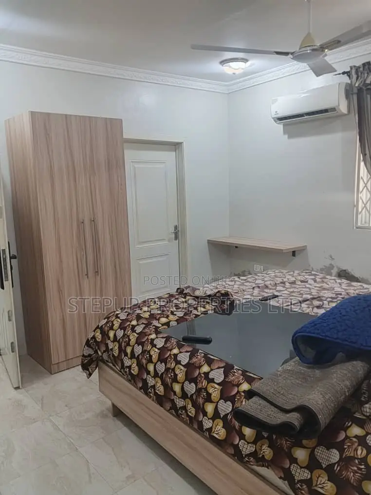 Furnished 3bdrm House in Madina Estate for rent in Estate