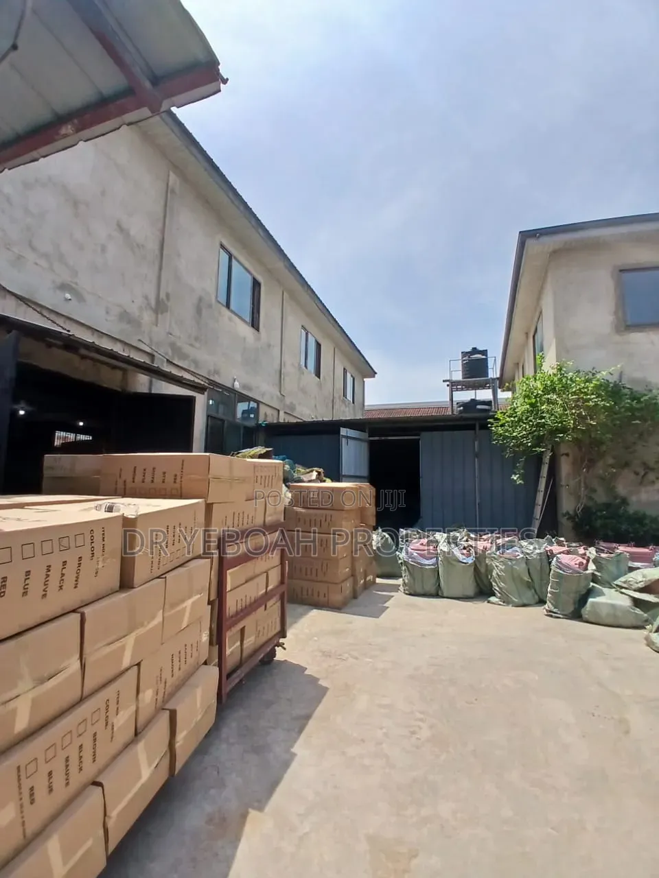 Spintex Flower Pot:- Warehouse With 3 Bedroom for Sale or Rent in Papaye
