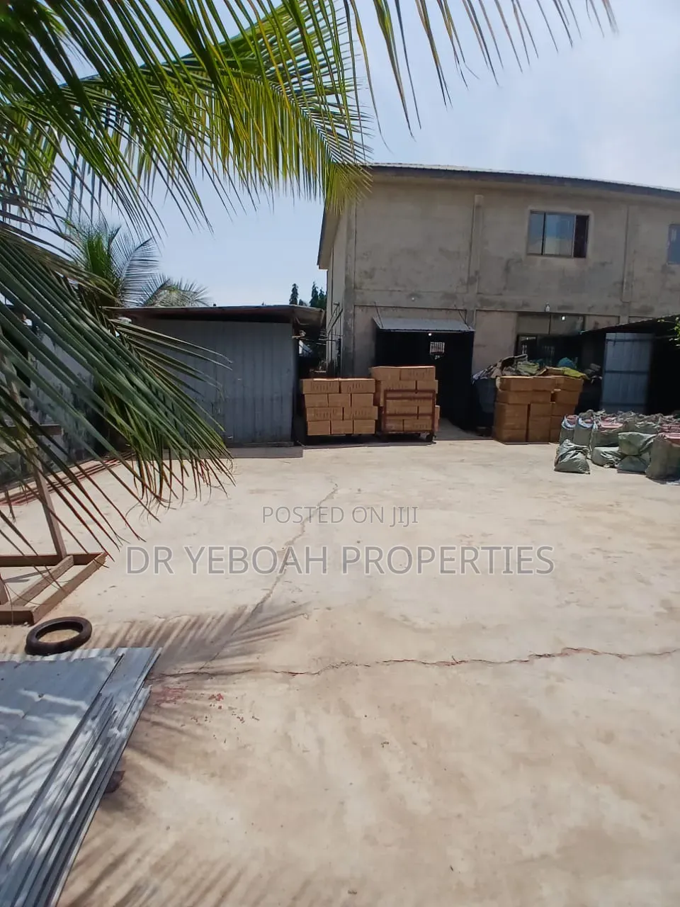 Spintex Flower Pot:- Warehouse With 3 Bedroom for Sale or Rent in Papaye