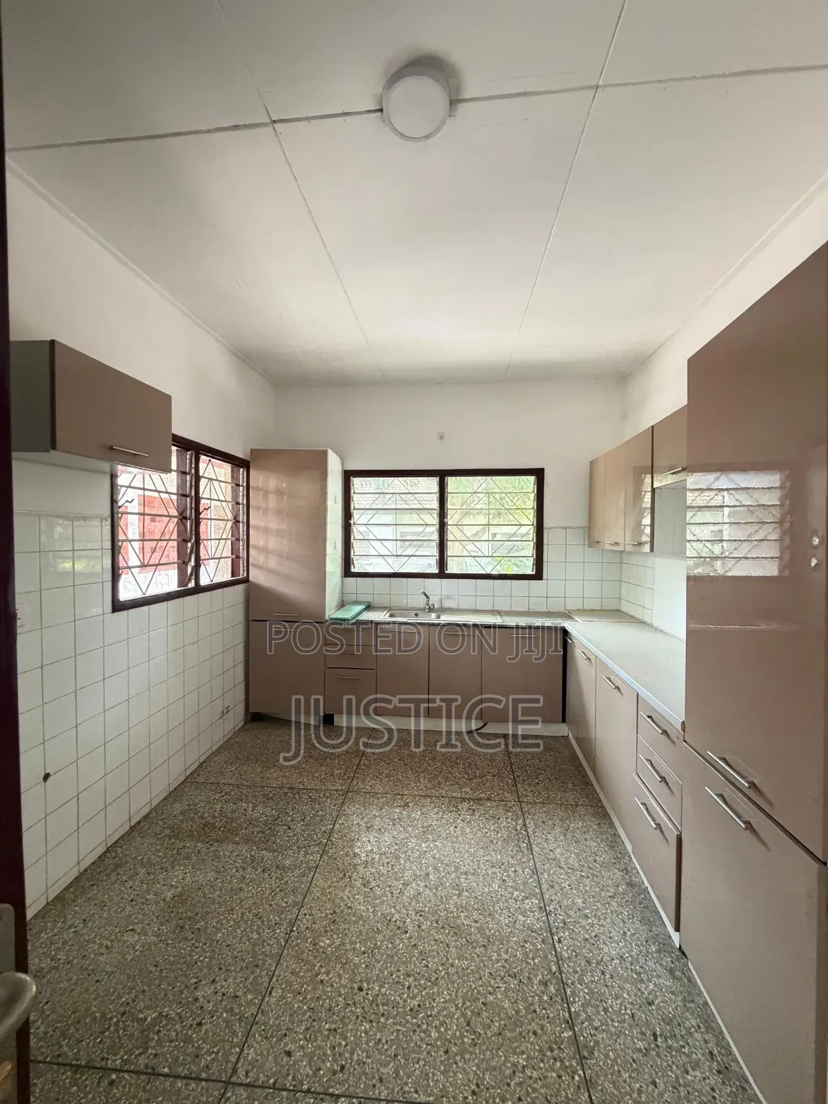 3bdrm House in Acp Main. Estate for rent in Pokuase