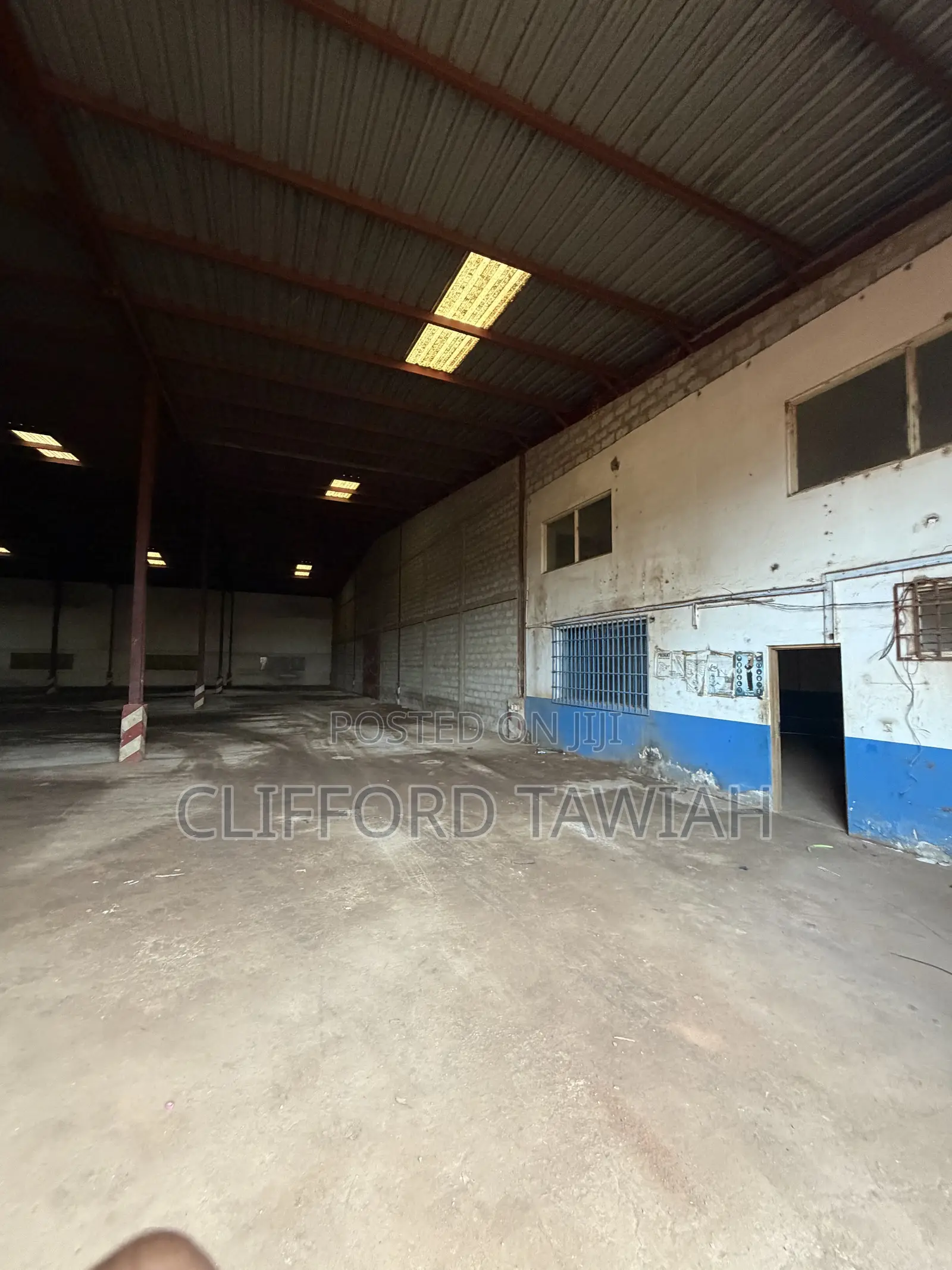 Warehouse for Rent in Sakumono