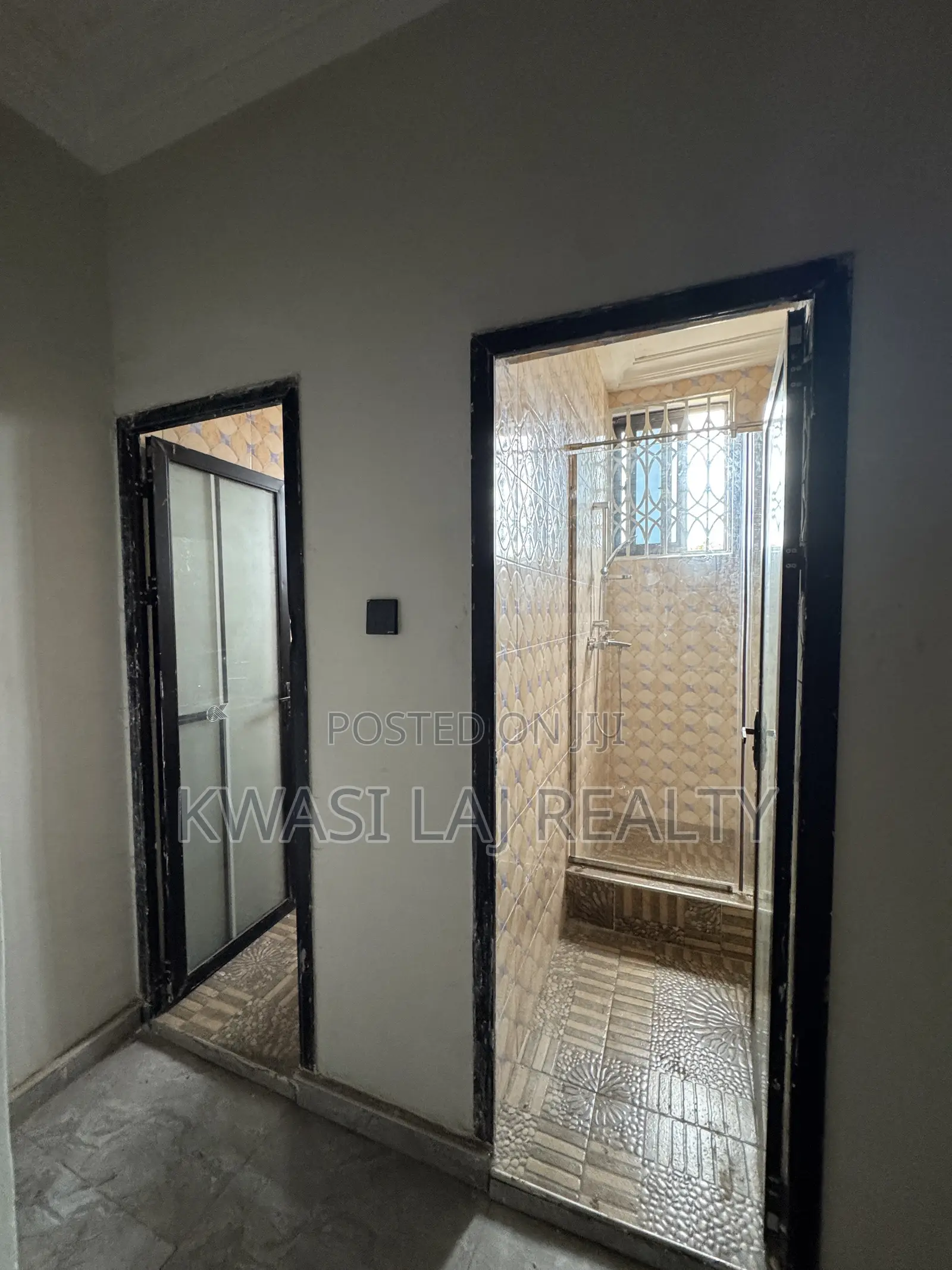 3bdrm Apartment in Westhills Mall, Weija for rent in Weija