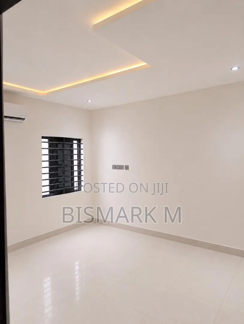 3bdrm House in Lakeside Estate, Ashaley Botwe for sale in Ashaley Botwe