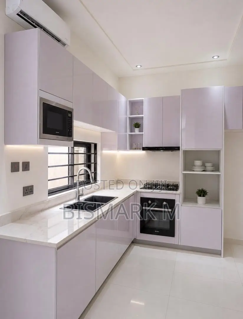 3bdrm House in Lakeside Estate, Ashaley Botwe for sale in Ashaley Botwe