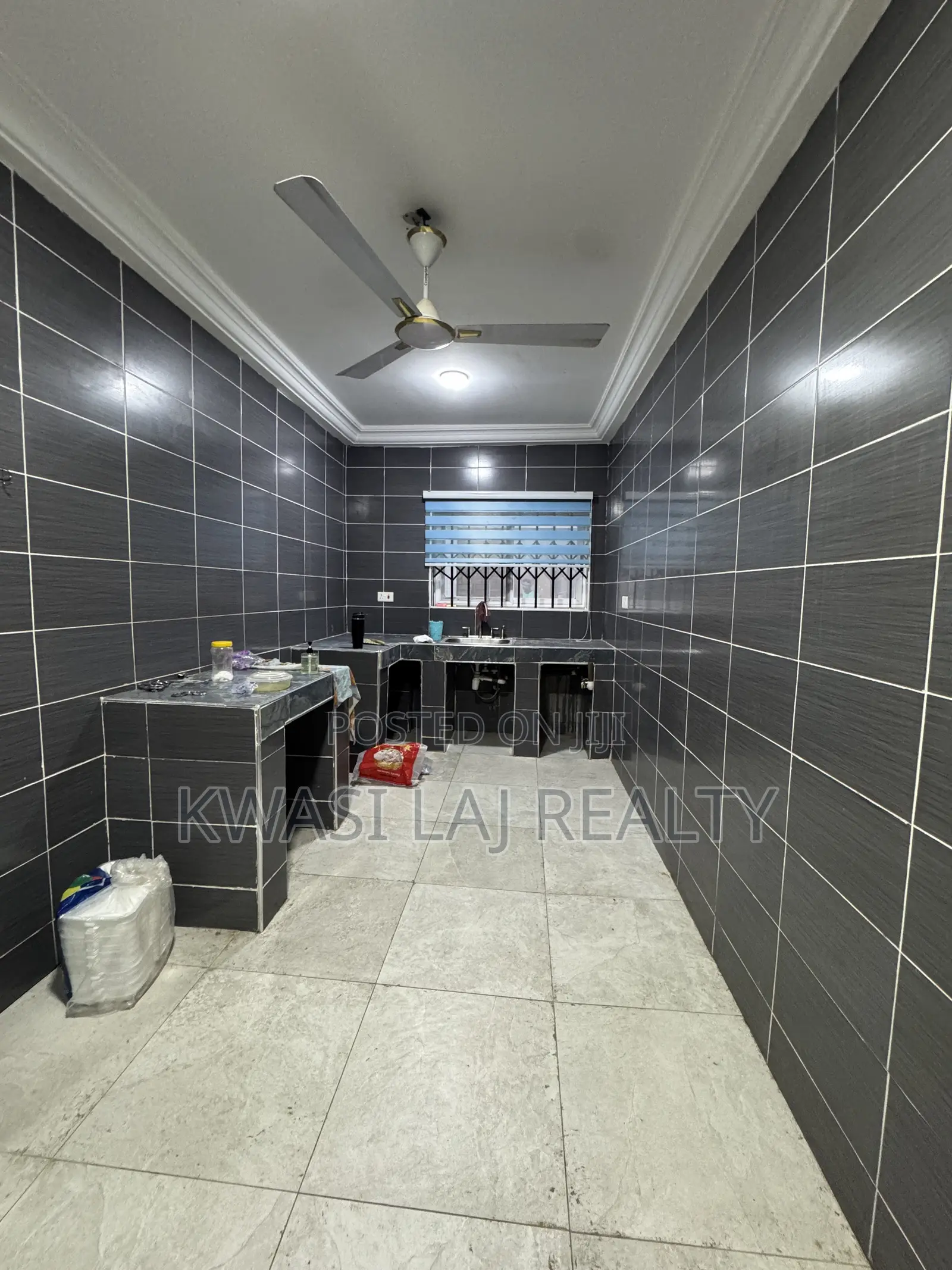 2bdrm Apartment in Scc Azuma, Weija for rent in Weija