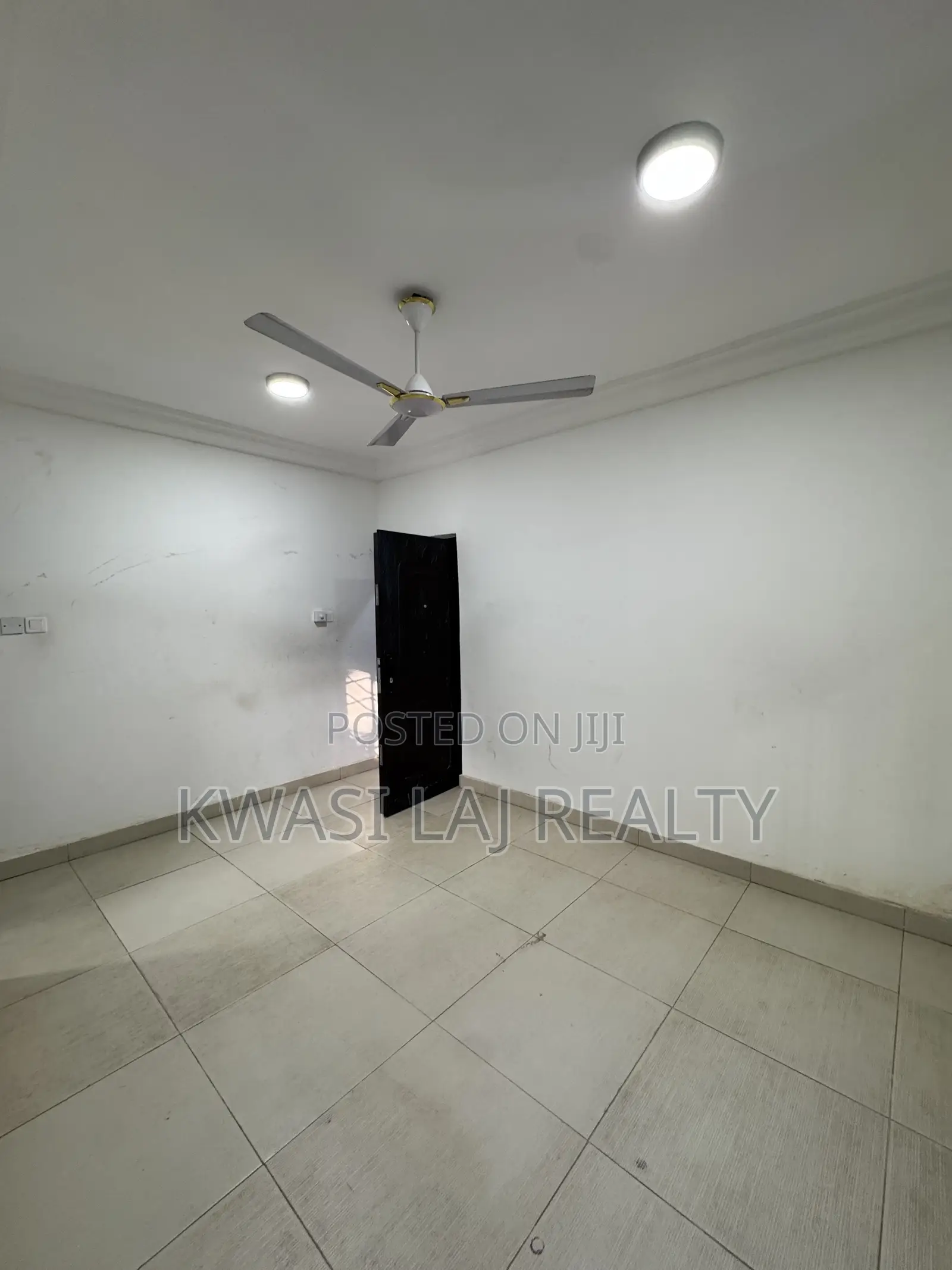 2bdrm Apartment in Scc Azuma, Weija for rent in Weija