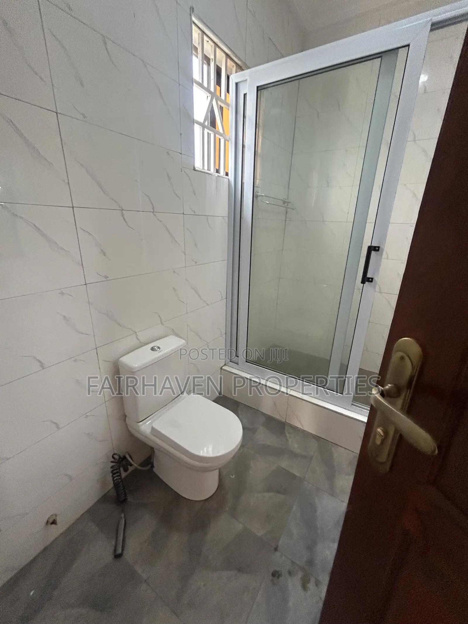 3bdrm Apartment in East Airport, Burma Camp for rent in Burma Camp