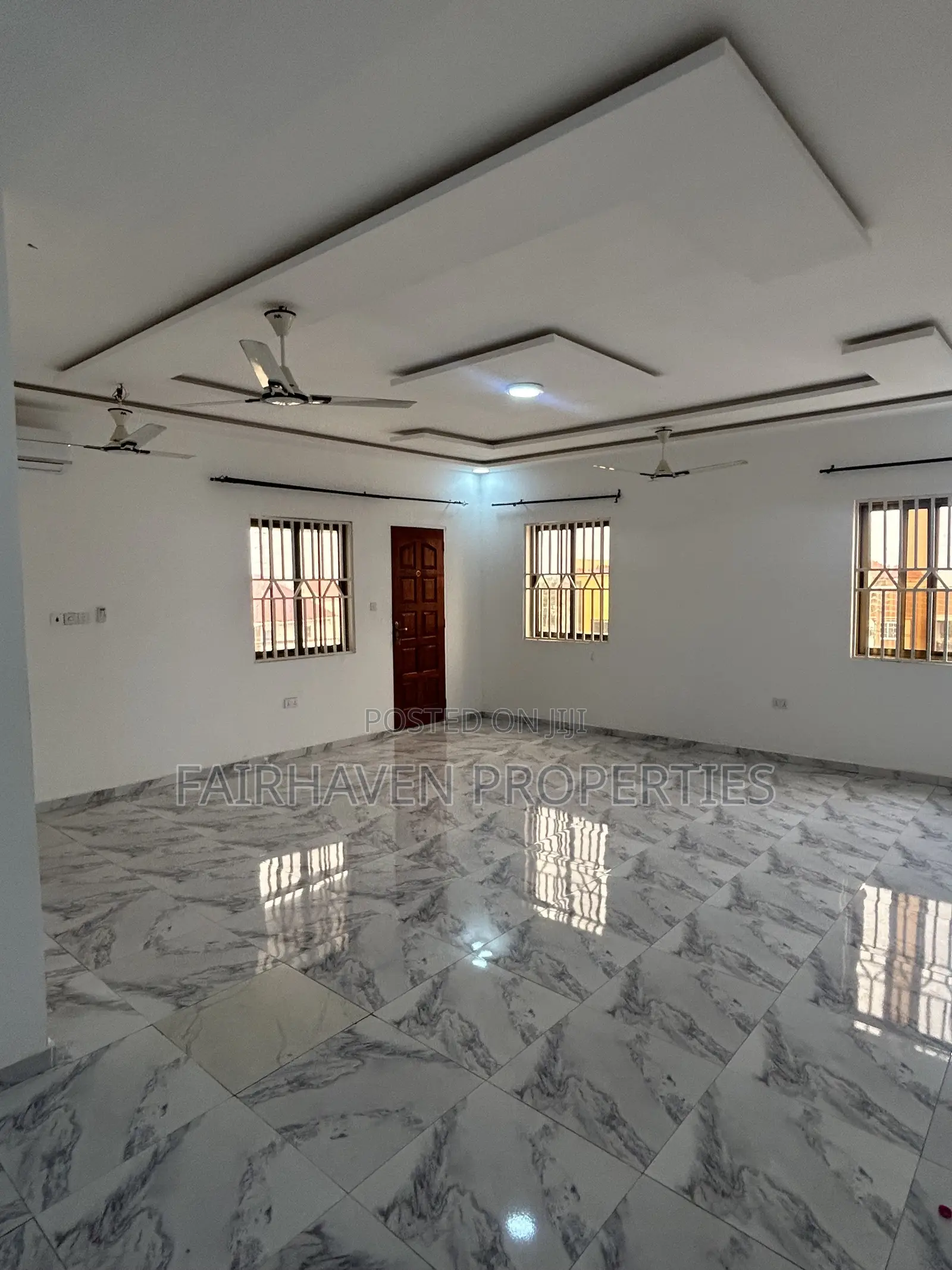 3bdrm Apartment in East Airport, Burma Camp for rent in Burma Camp
