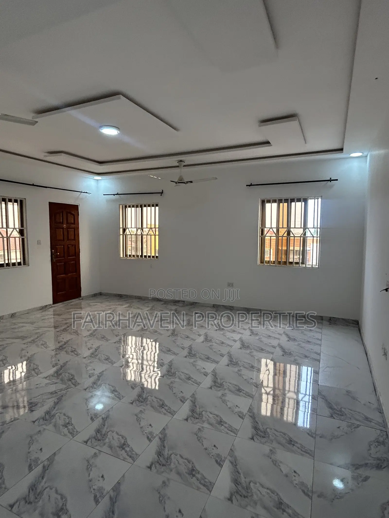 3bdrm Apartment in East Airport, Burma Camp for rent in Burma Camp