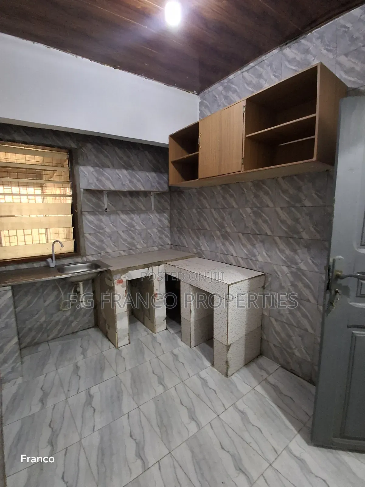 1bdrm Apartment in Kg Franco Properties, Baatsona Total for rent in Baatsona Total