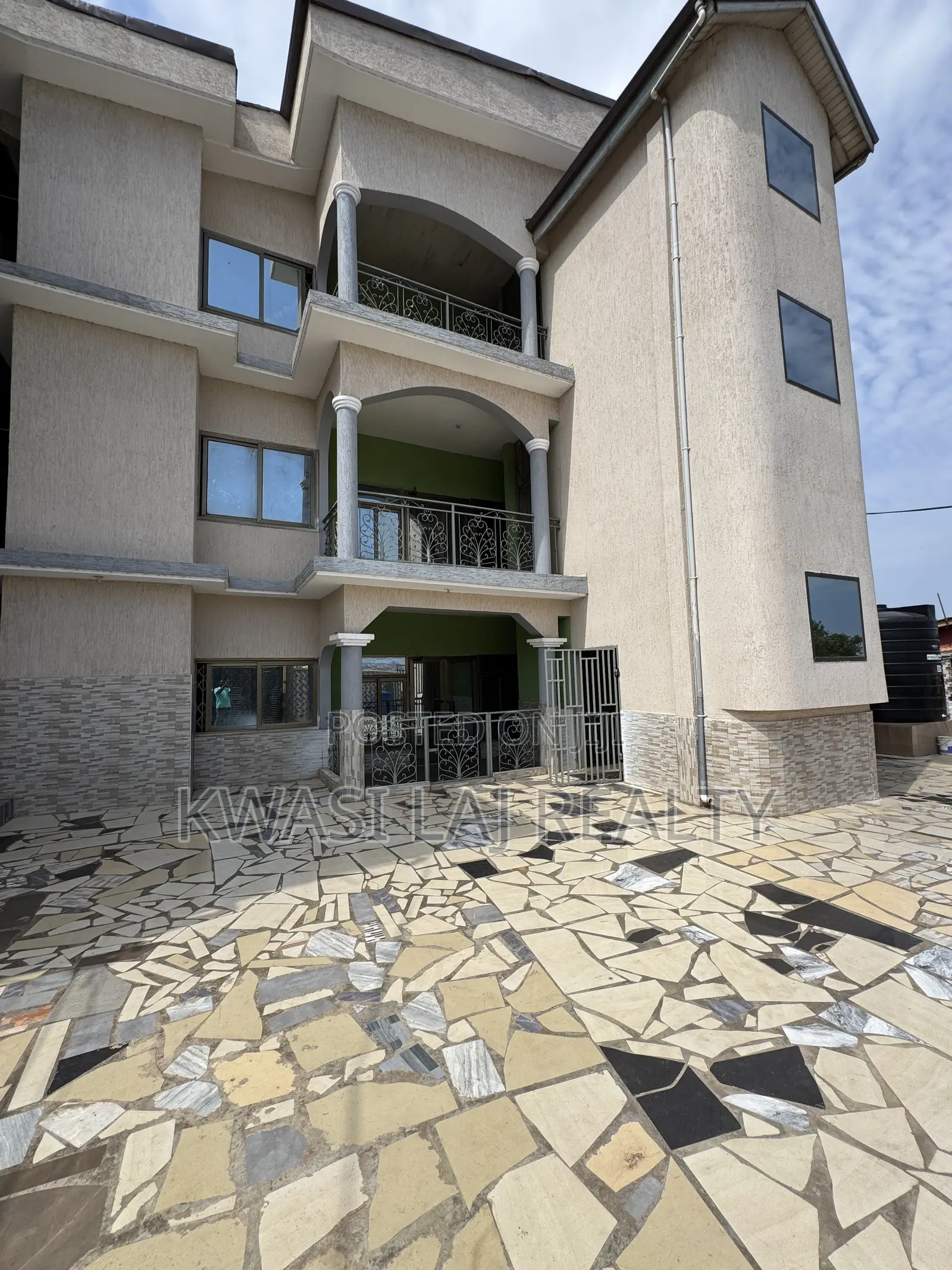 2bdrm Apartment in Scc Azuma, Weija for rent in Weija